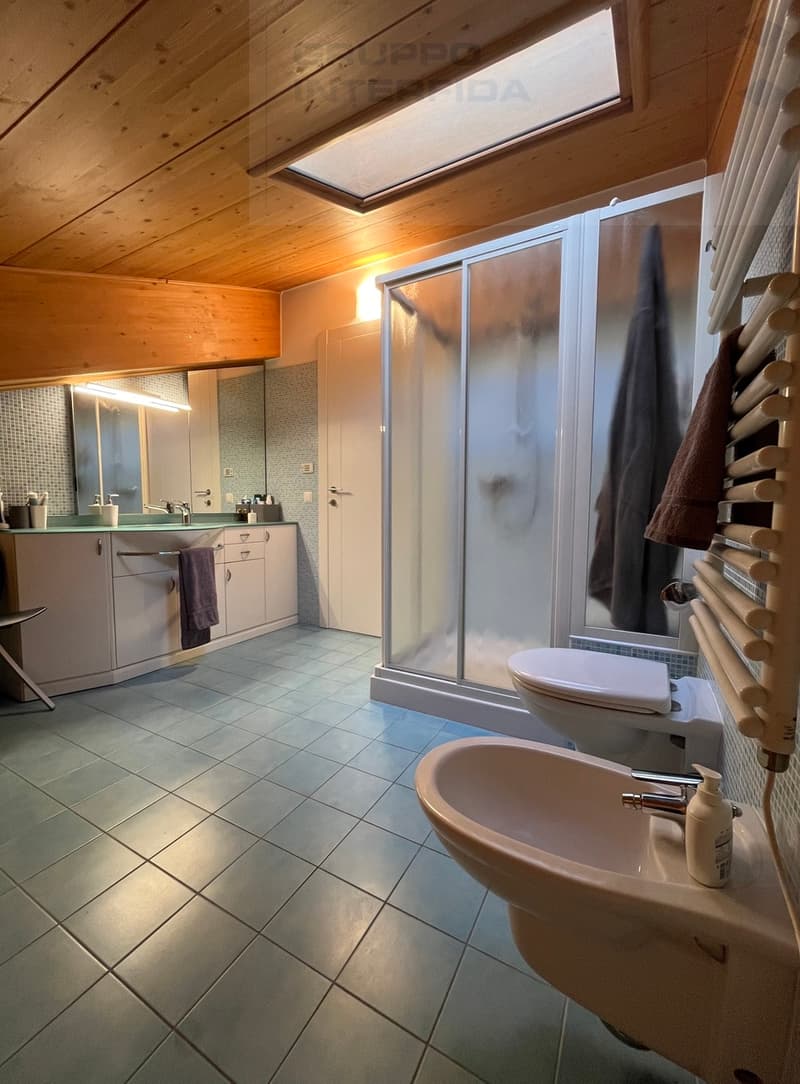 Modernes Dachgeschoss-Duplex (9)
