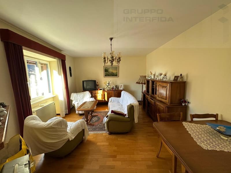 CASA UNIFAMILIARE A MUGGIO (6)