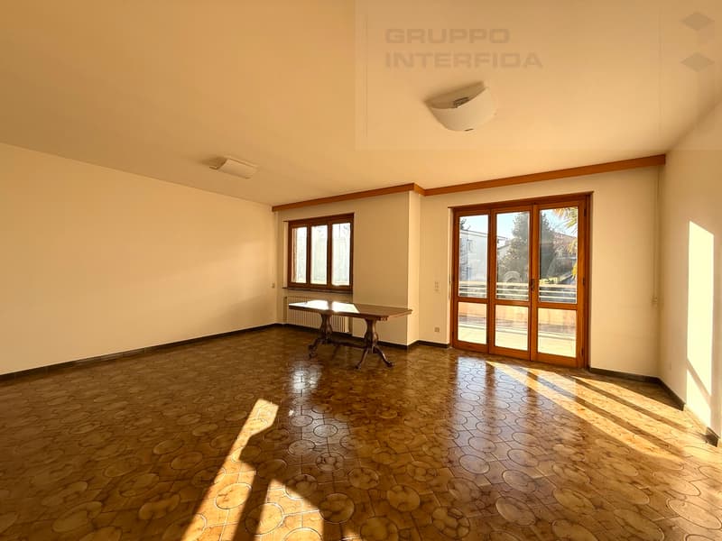 AMPIA CASA CON APP.TO INDIPENDENTE (4)
