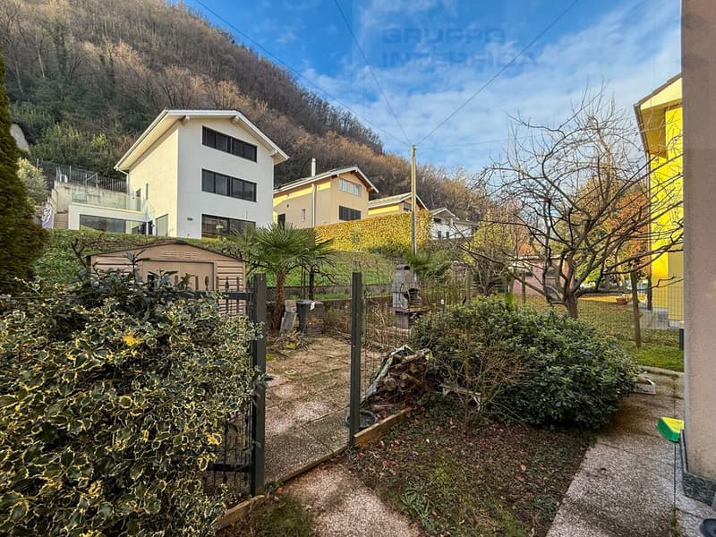 SPAZIOSA CASA CON GIARDINO E VISTA SULLE VIGNE (10)