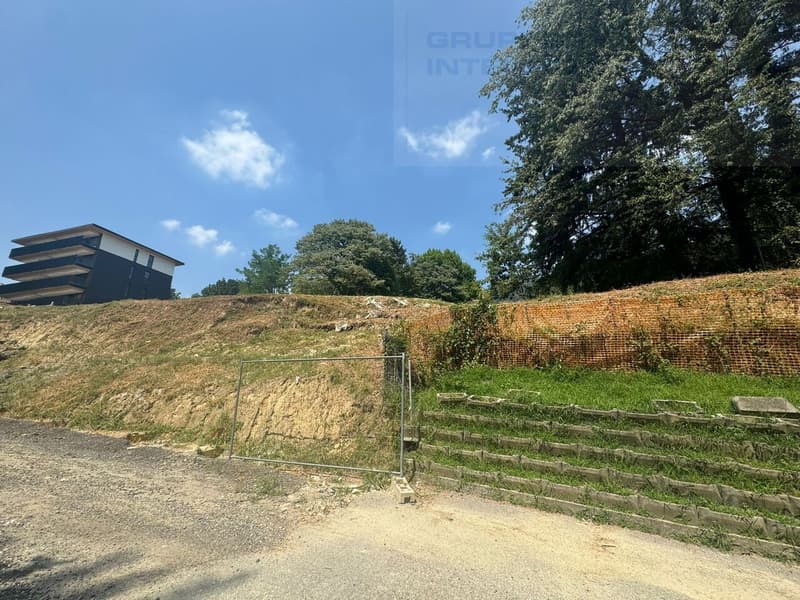 TERRENO EDIFICABILE IN OTTIMA POSIZIONE (1)