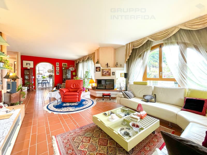 GRANDE VILLA CON PISCINA E DEPENDANCE (4)