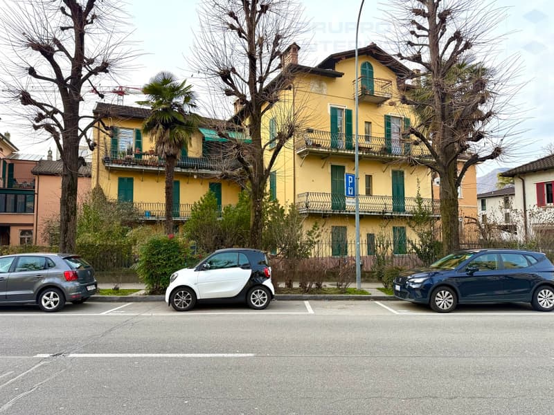 CASA D'EPOCA DI 9 APPARTAMENTI (1)