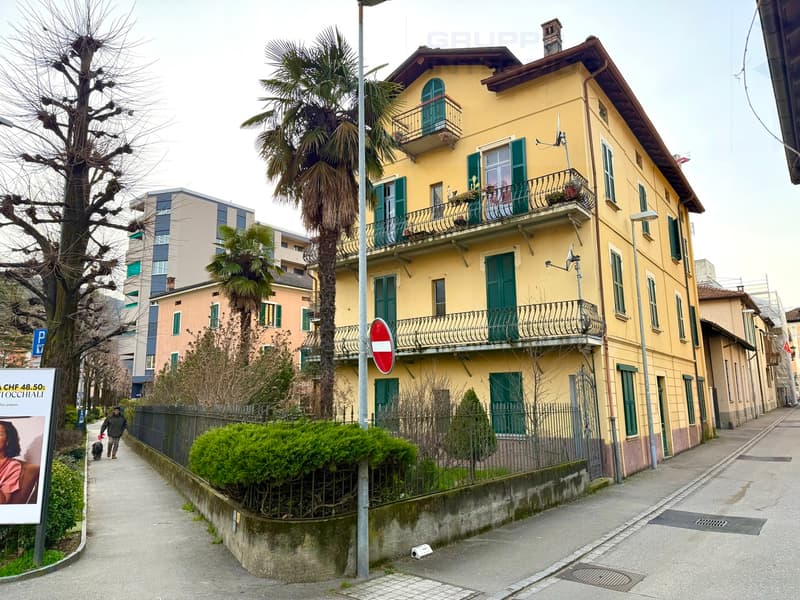 CASA D'EPOCA DI 9 APPARTAMENTI (5)