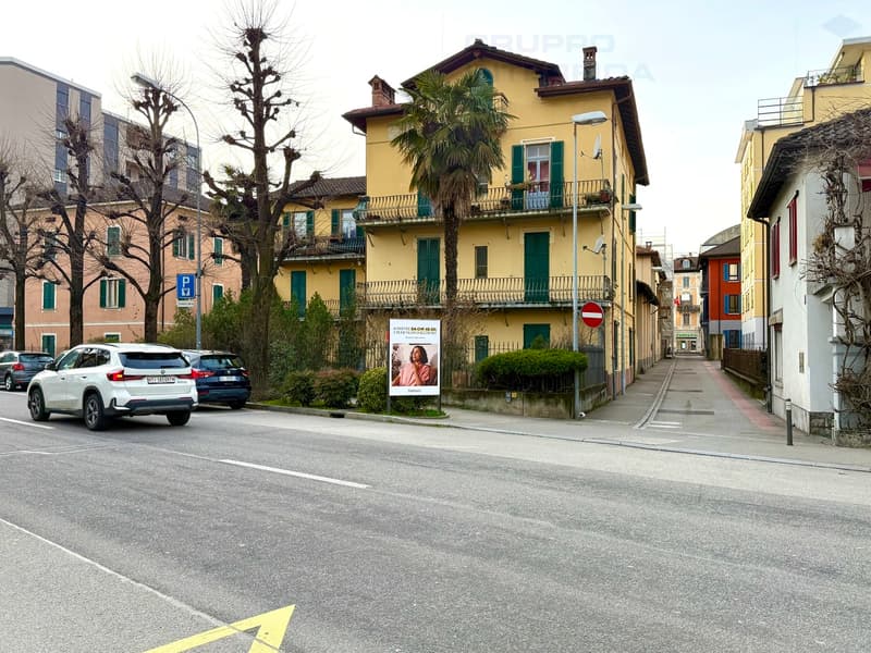 CASA D'EPOCA DI 9 APPARTAMENTI (4)