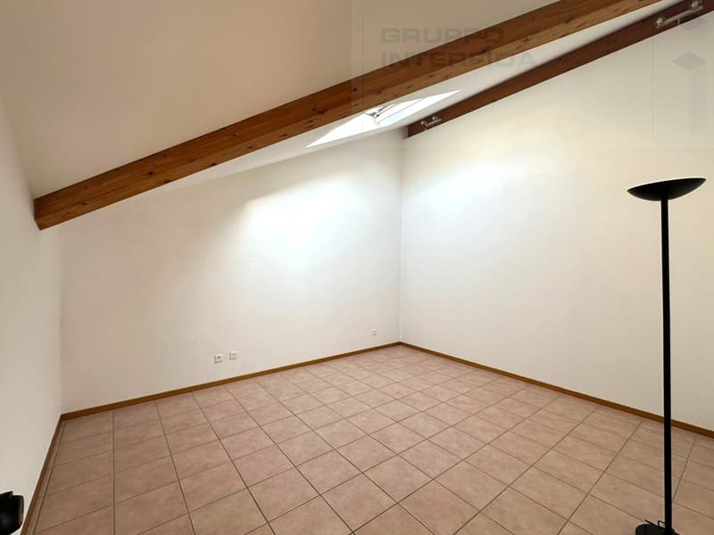 APPARTAMENTO IN CENTRO CON POSTO AUTO (8)