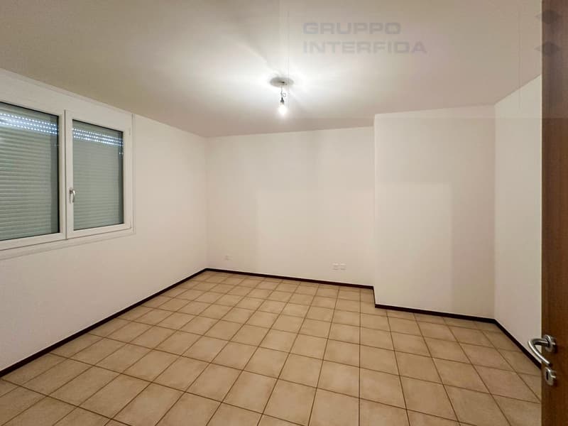 LARGE APARTMENT WITH BALCONY (8)