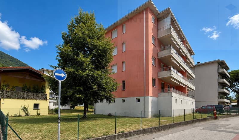 GROSSES APPARTMENT MIT BALKON (1)