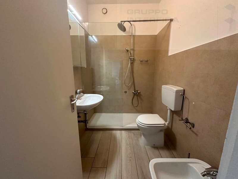 2.5 LOCALI RISTRUTTURATO (6)