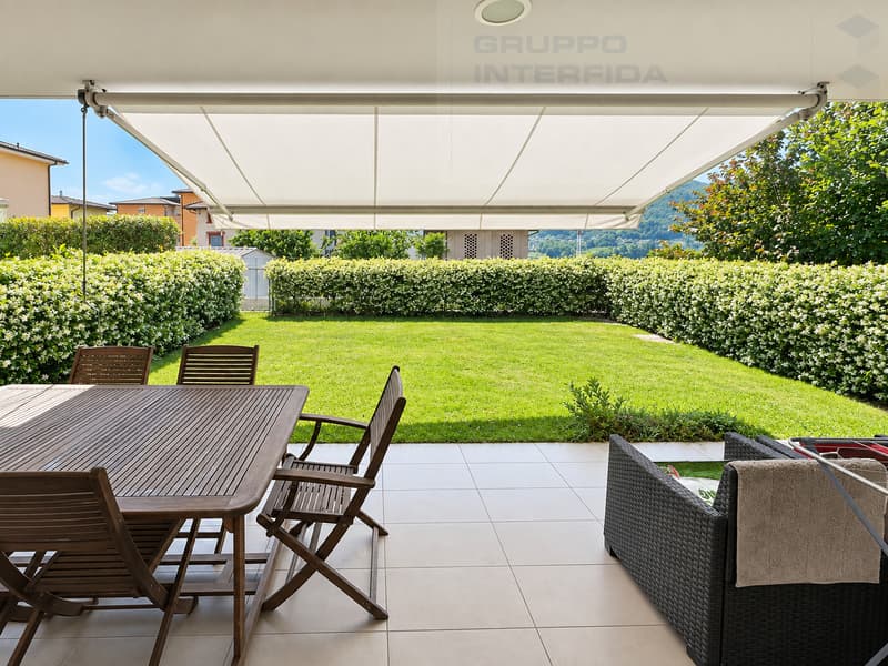 SPAZIOSO APPARTAMENTO CON GIARDINO IN CONDOMINIO SIGNORILE (12)