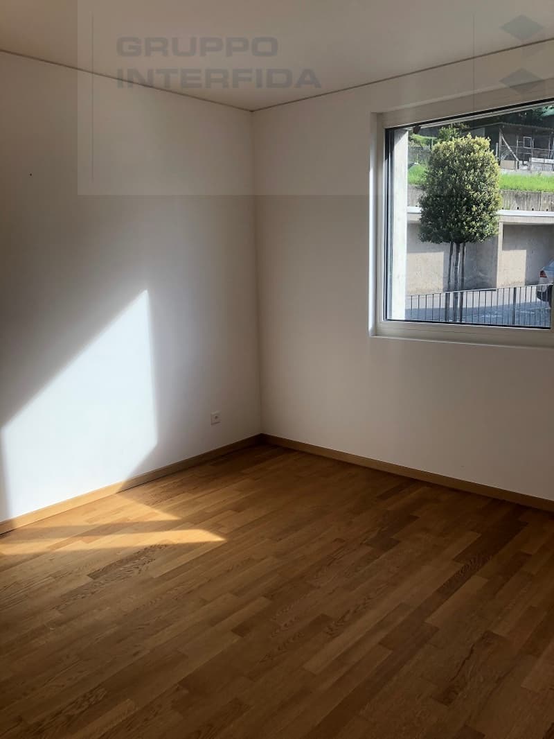 Modernes 3.5-Zimmer-Apartment mit Terrasse (6)