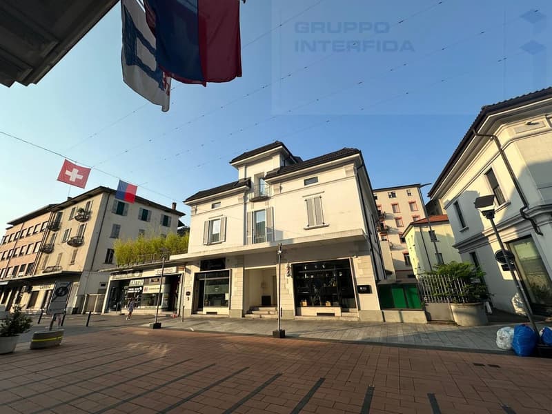 Geräumige Wohnung mit Terrasse (1)