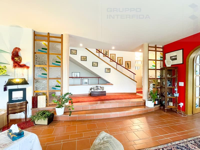 GRANDE VILLA CON PISCINA E DEPENDANCE (9)