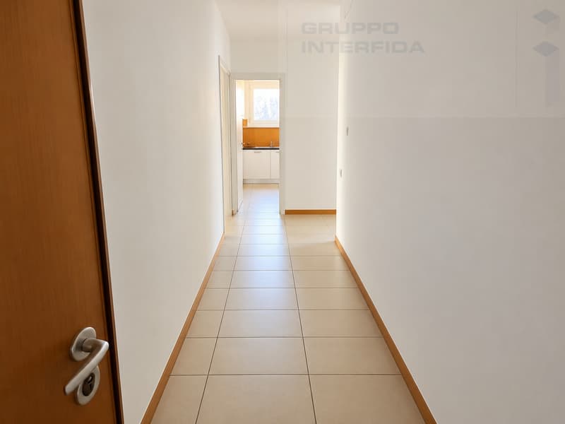 4.5 LOCALI CON BALCONE IN POSIZIONE CENTRALE (6)