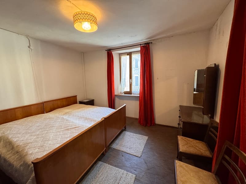 Maison rustique dans le noyau (8)