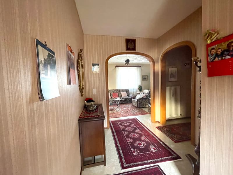 Maison de 4,5 pièces avec grand garage et places de parking (7)