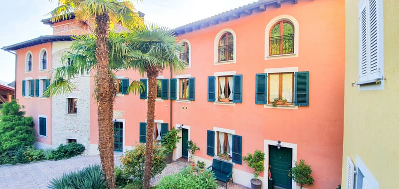 ELEGANTE APPARTAMENTO 3.5 LOCALI IN CASA D'EPOCA (12)