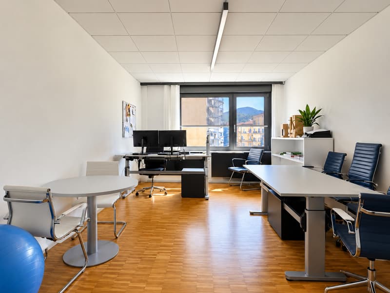 UFFICIO IN POSIZIONE CENTRALE (4)