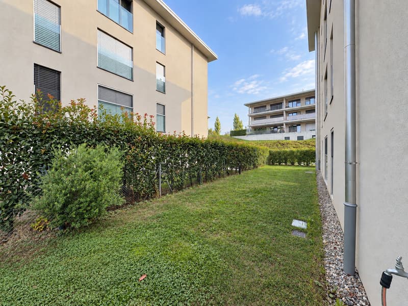 APPARTAMENTO 4.5 LOCALI CON AMPIO GIARDINO (10)