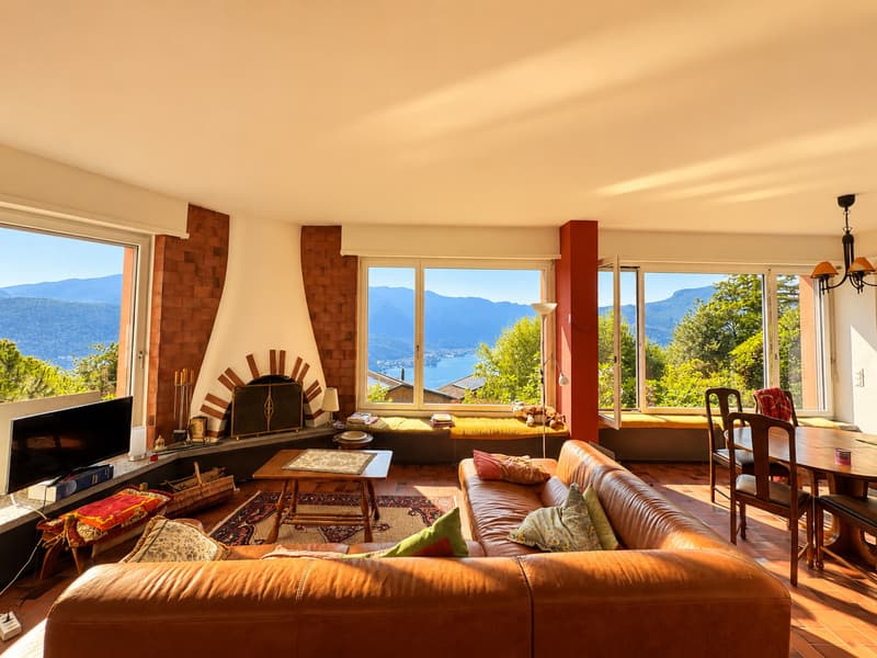 VILLA CON VISTA LAGO E PISCINA (4)