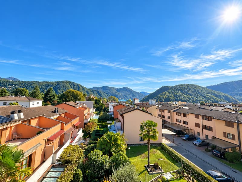APPARTAMENTO 3.5 LOCALI CON AMPIA TERRAZZA E PARZIALE VISTA LAGO (1)