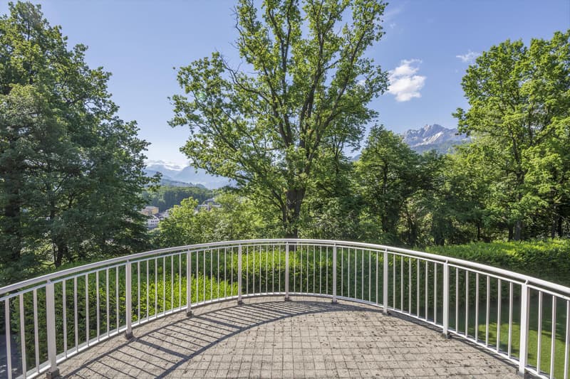 Exclusive residential jewel with spacious garden (2)