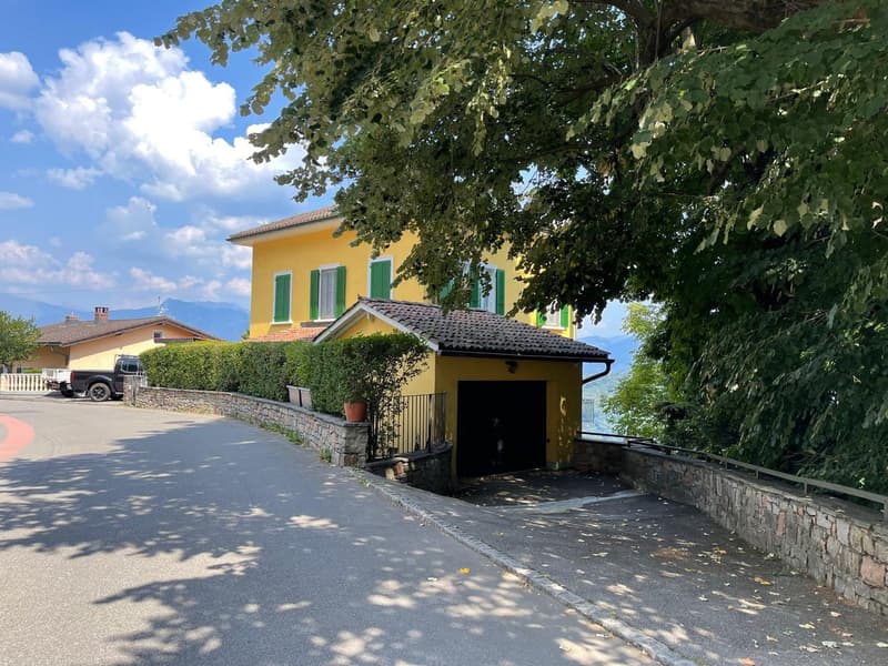 Elegante villa ticinese 5.5 locali con vista panoramica a Gaggio di Bioggio (37)