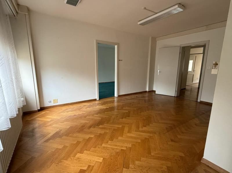 Ufficio di 116 m2 in affitto vicino alla stazione (4)