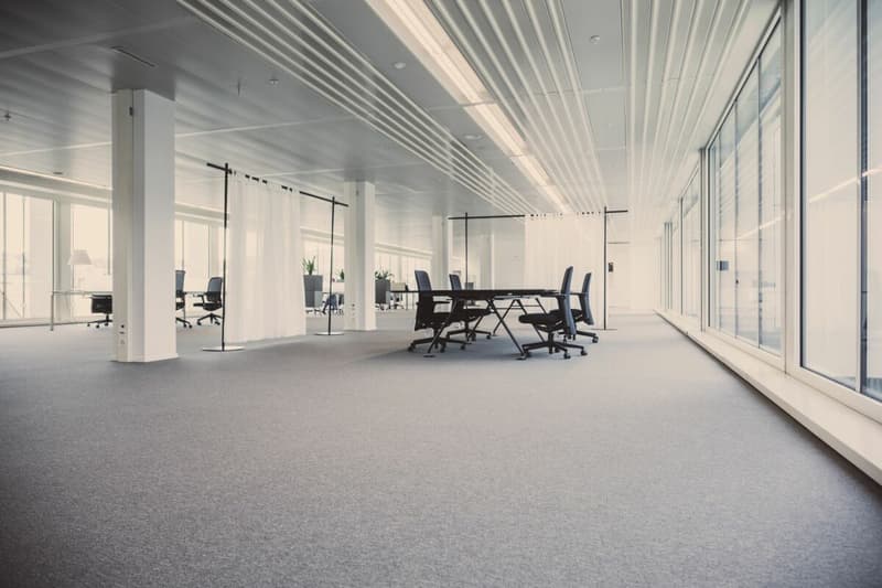 Discover our iconic office high-rise (2)