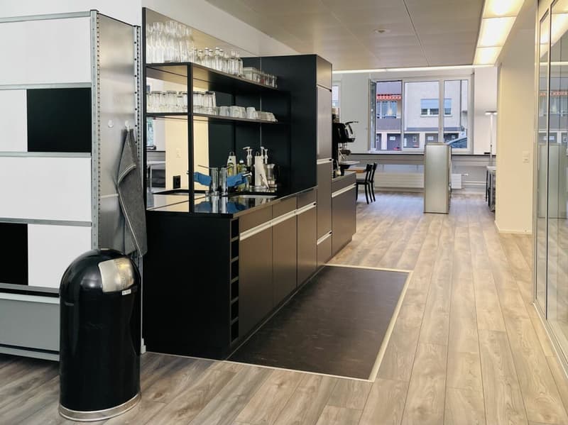Spazio ufficio rappresentativo a Wollishofen - pronto per essere occupato (3)