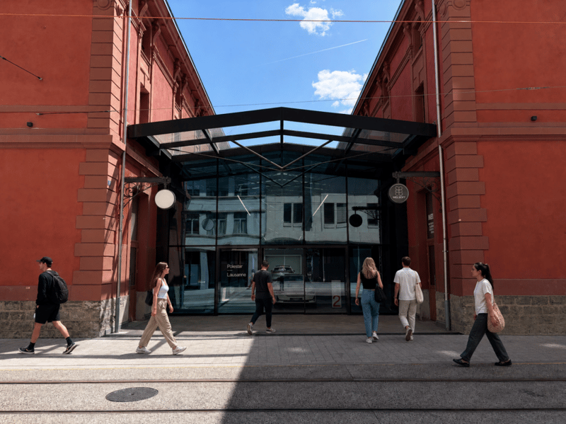 La Verrière: a unique commercial space, a premium location (2)