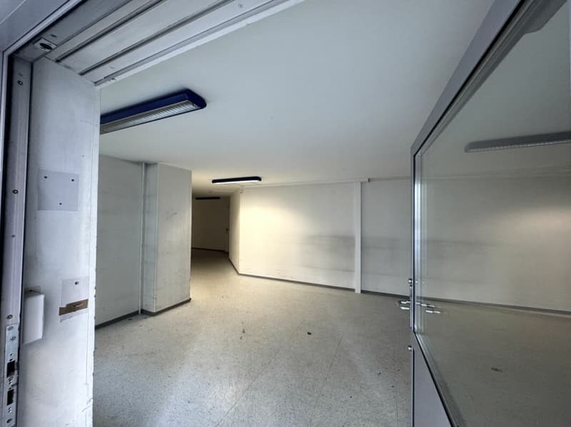Helles Büro an zentraler Lage (10)