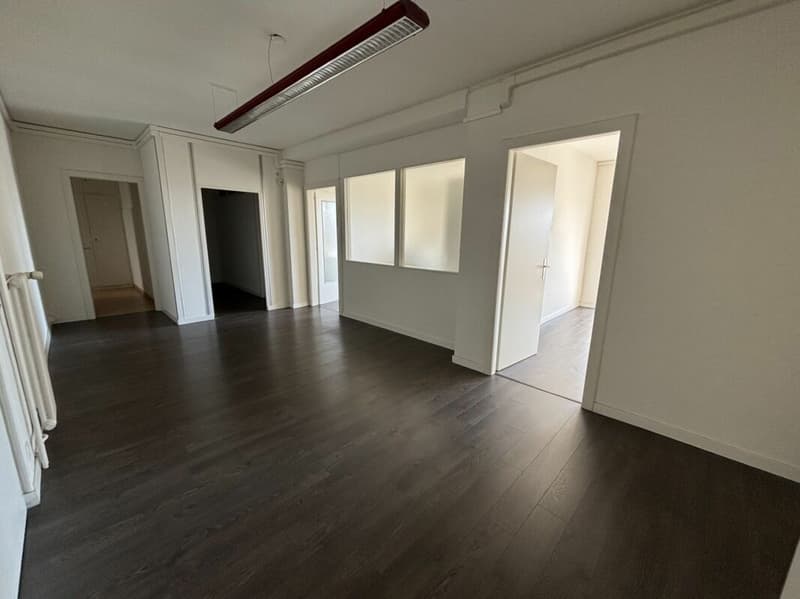 Bureau spacieux et lumineux de 175 m² - conditions flexibles (4)