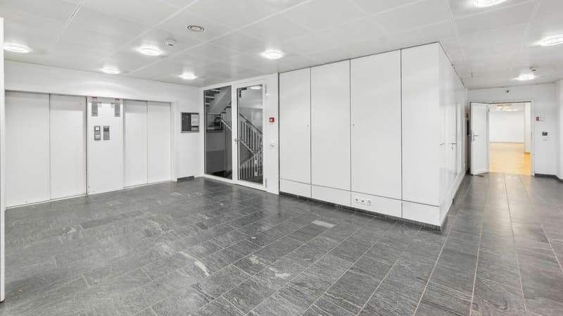 Praxisfläche im EG hinter Neumarkt (10)