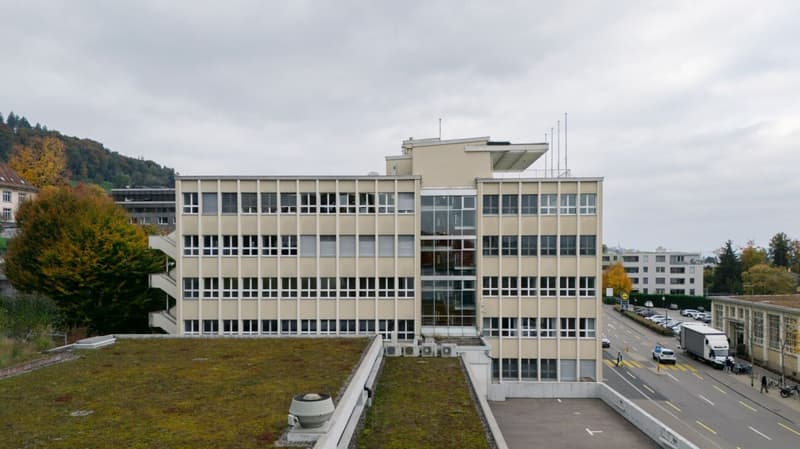 Horgen - 4 ausgebaute (Praxis-)Räume Plug & Work (4)
