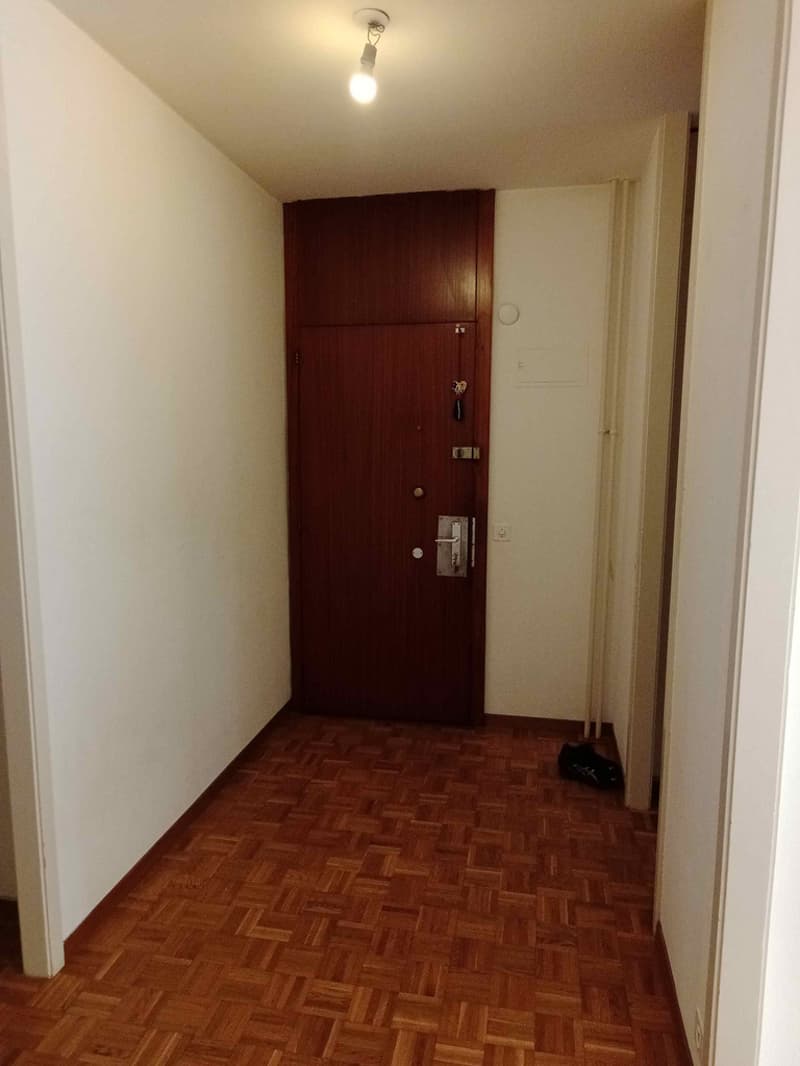 Hall_6.jpg
