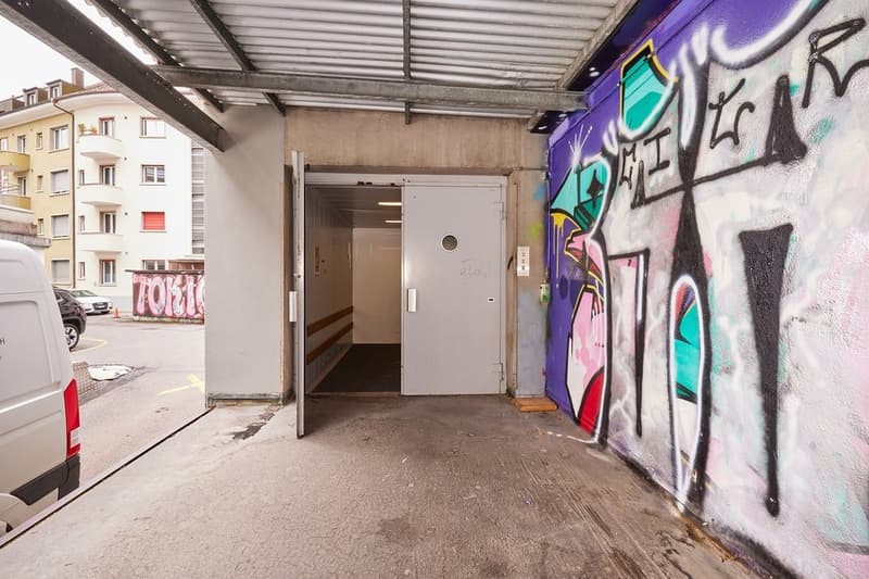 Espace de stockage pratique de 45m2 à louer à Berne (3)