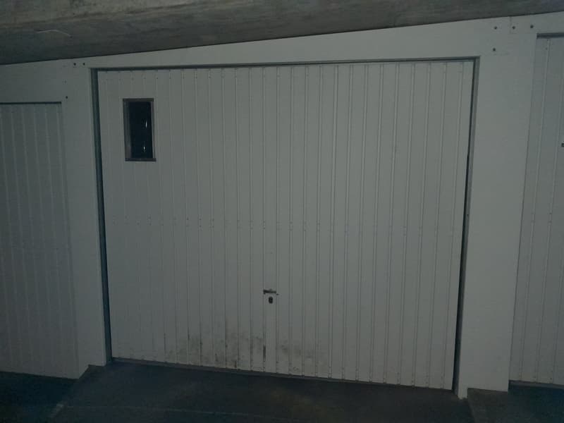Garagenbox im Spiegel b. Bern (1)
