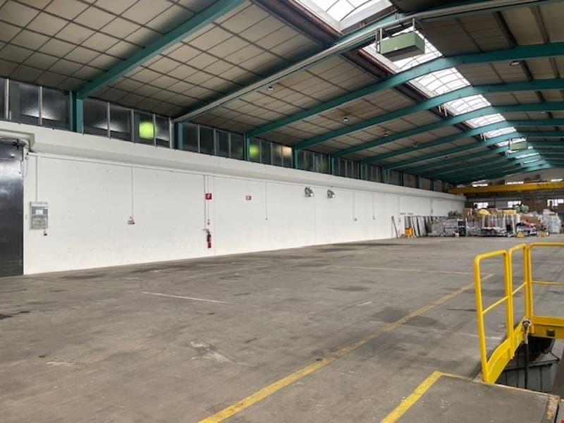 Teilfläche Produktion/Lager 810 m2 in Industriehalle (2)