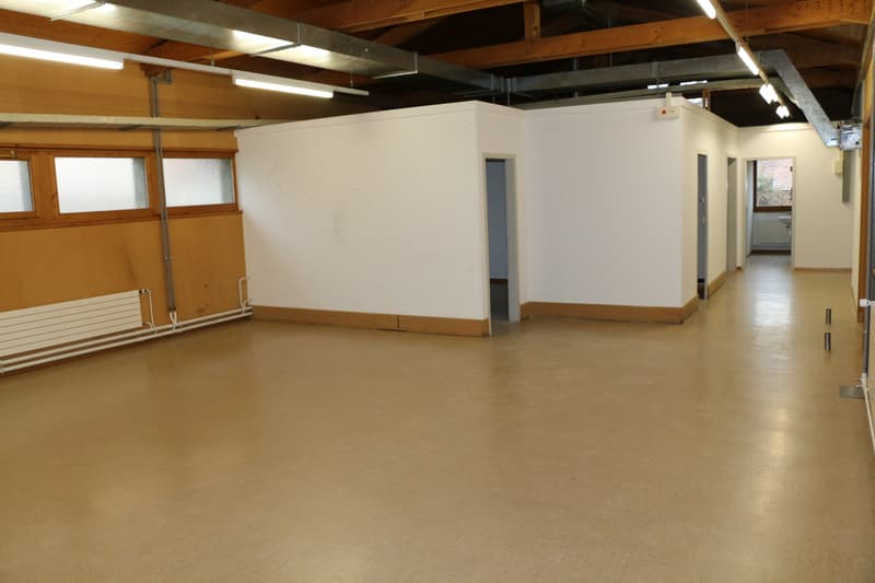 5583 - 1. Obergeschoss Büros, Küche, Teile WC-Anlagen