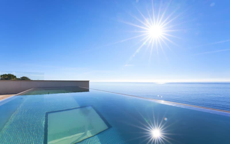 Moderne exquisite Villa auf den Klippen an der Ostküste von Mallorca mit fantastischem Meerblick (1)