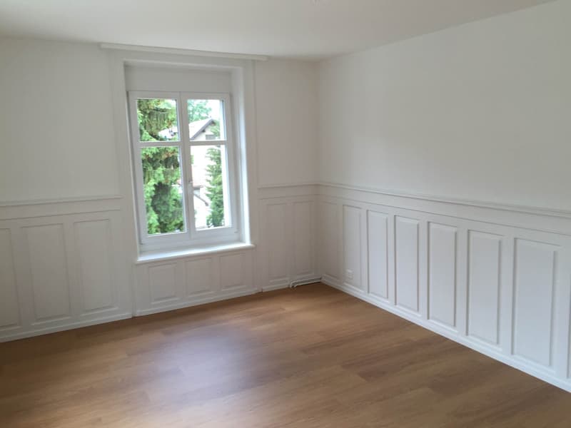 Helle 2.5-Zimmer-Wohnung mit neuer Küche und Blick auf den Bodensee - Verfügbar ab Juli 2024 (1)