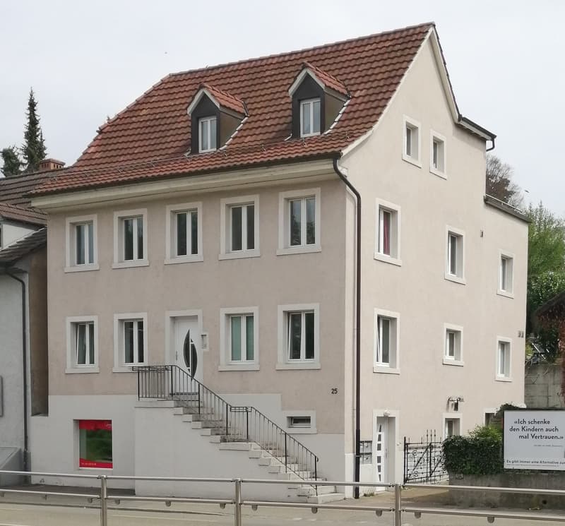 Mehrfamilienhaus in Binningen (1)