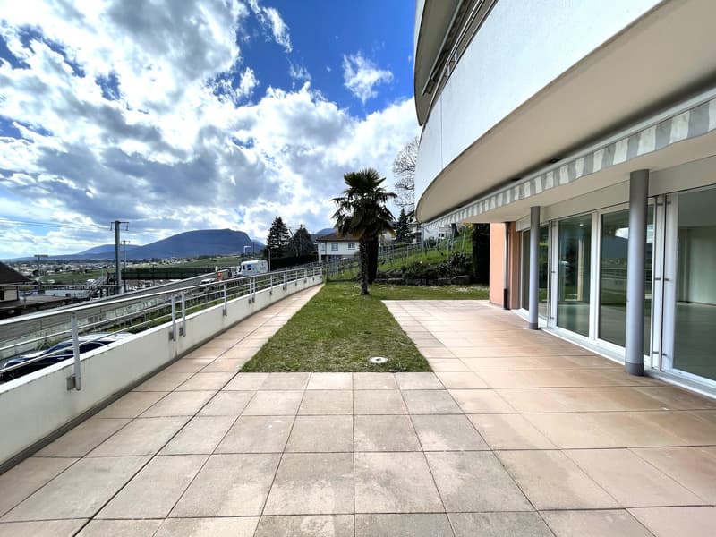 Magnifique appartement au rez-de-chaussée avec la vue sur le lac et les Alpes (2)
