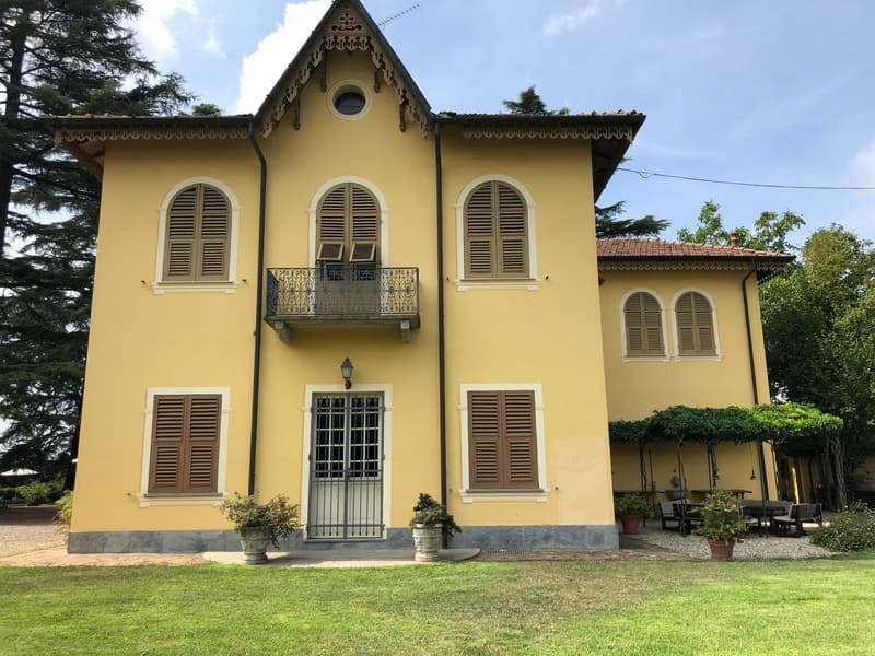 Villa tra Novi Ligure e Gavi (2)