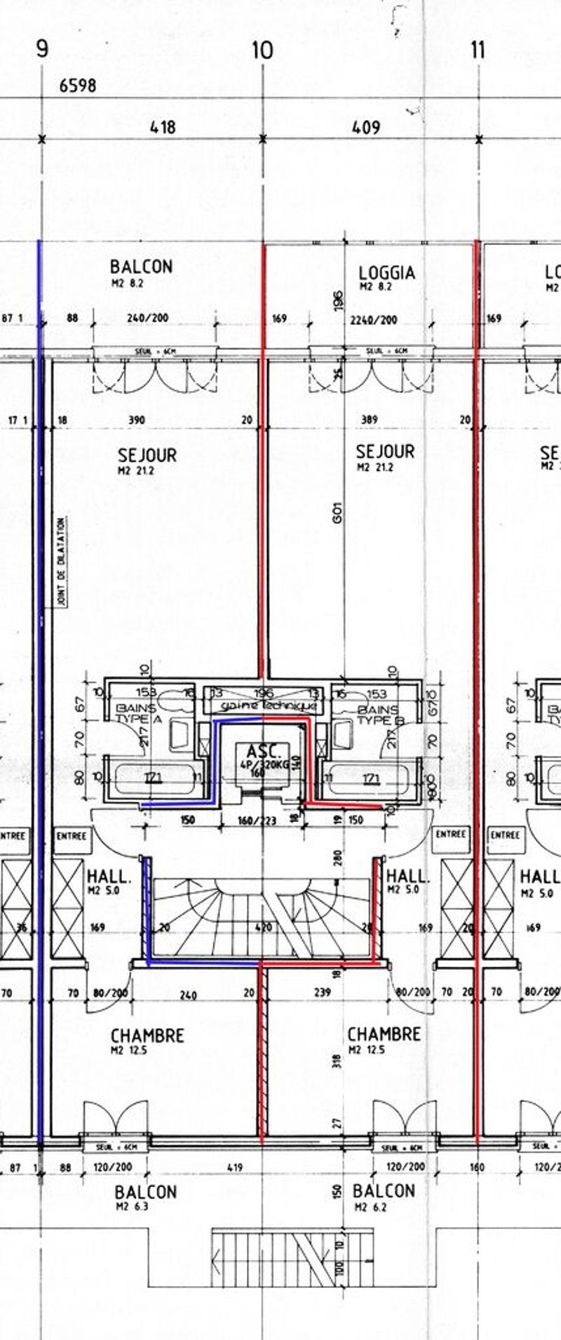 Floor plan shows 2 hallways, 2 bedrooms, 2 bathrooms, 2 living rooms, 2 balconies, kitchen