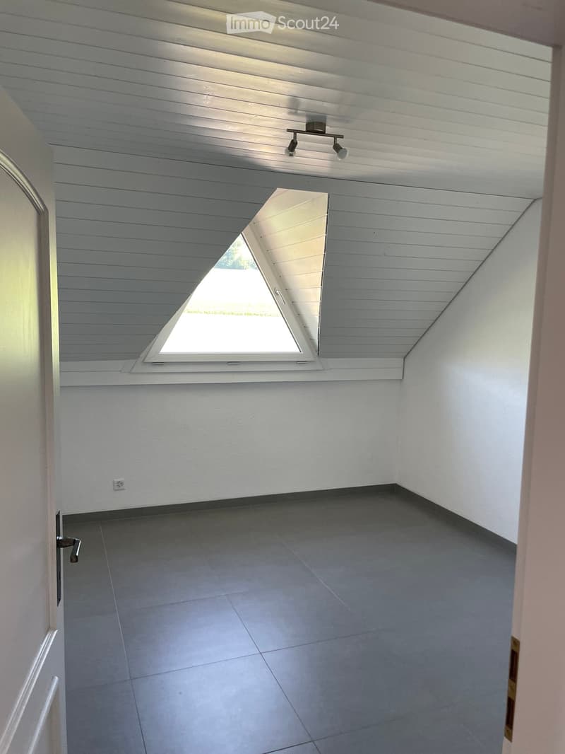 empty room, white walls, ceiling with lights, window in wall, tiled floor