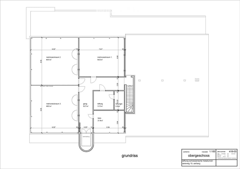 living room, kitchen, 3 bedrooms, 1 bathroom, balcony, stairs
