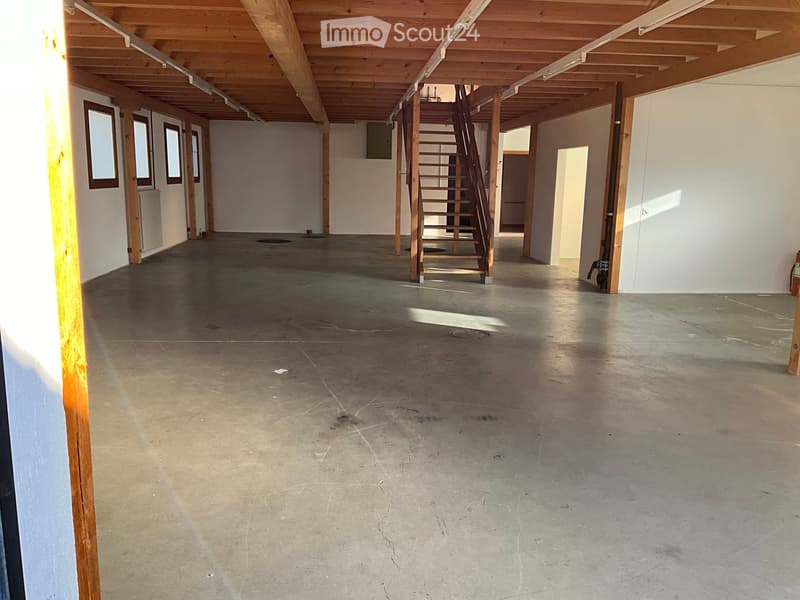 Versatile commercial property in the Sägeweg/Studen industrial park (9)