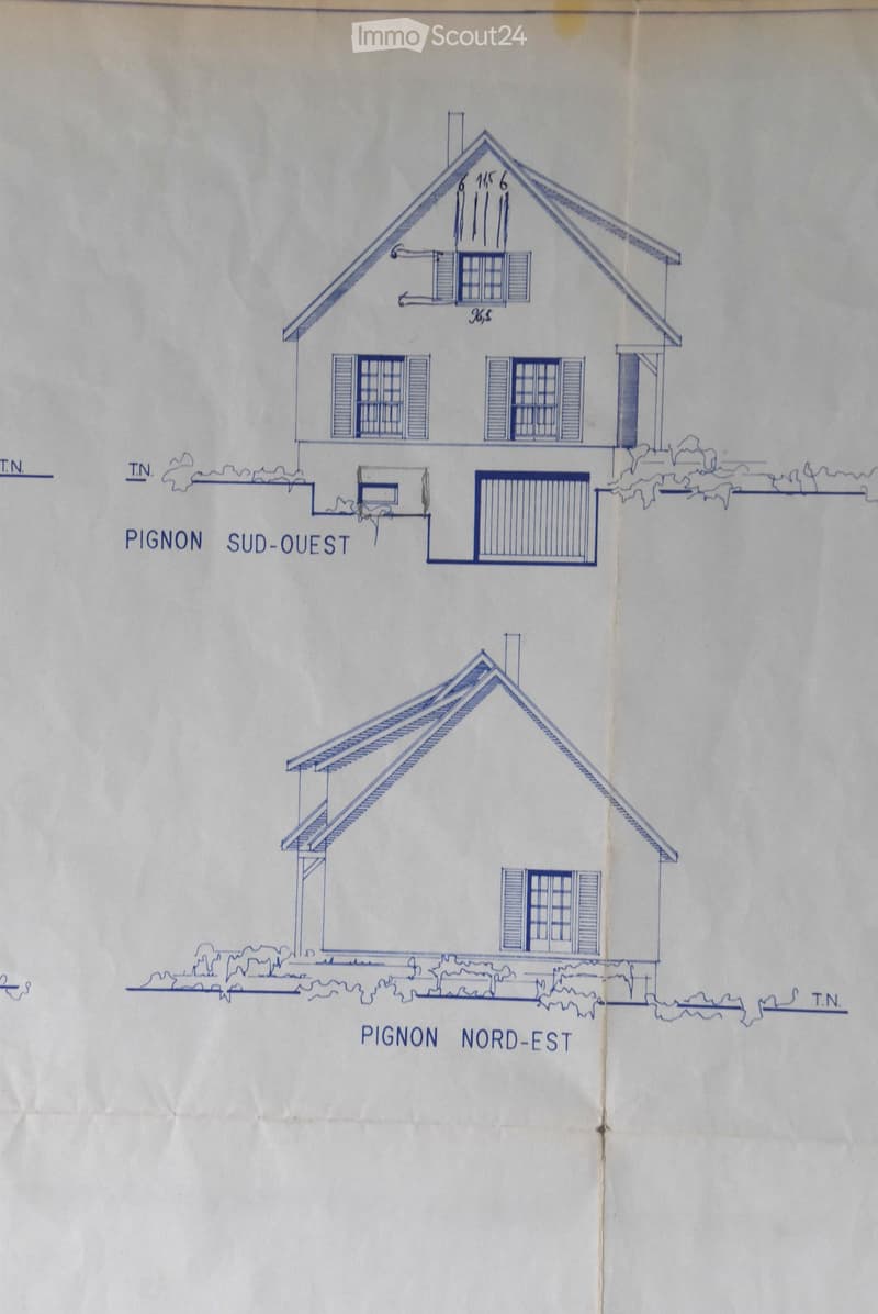 2-storey house, garage, terrace, balconies